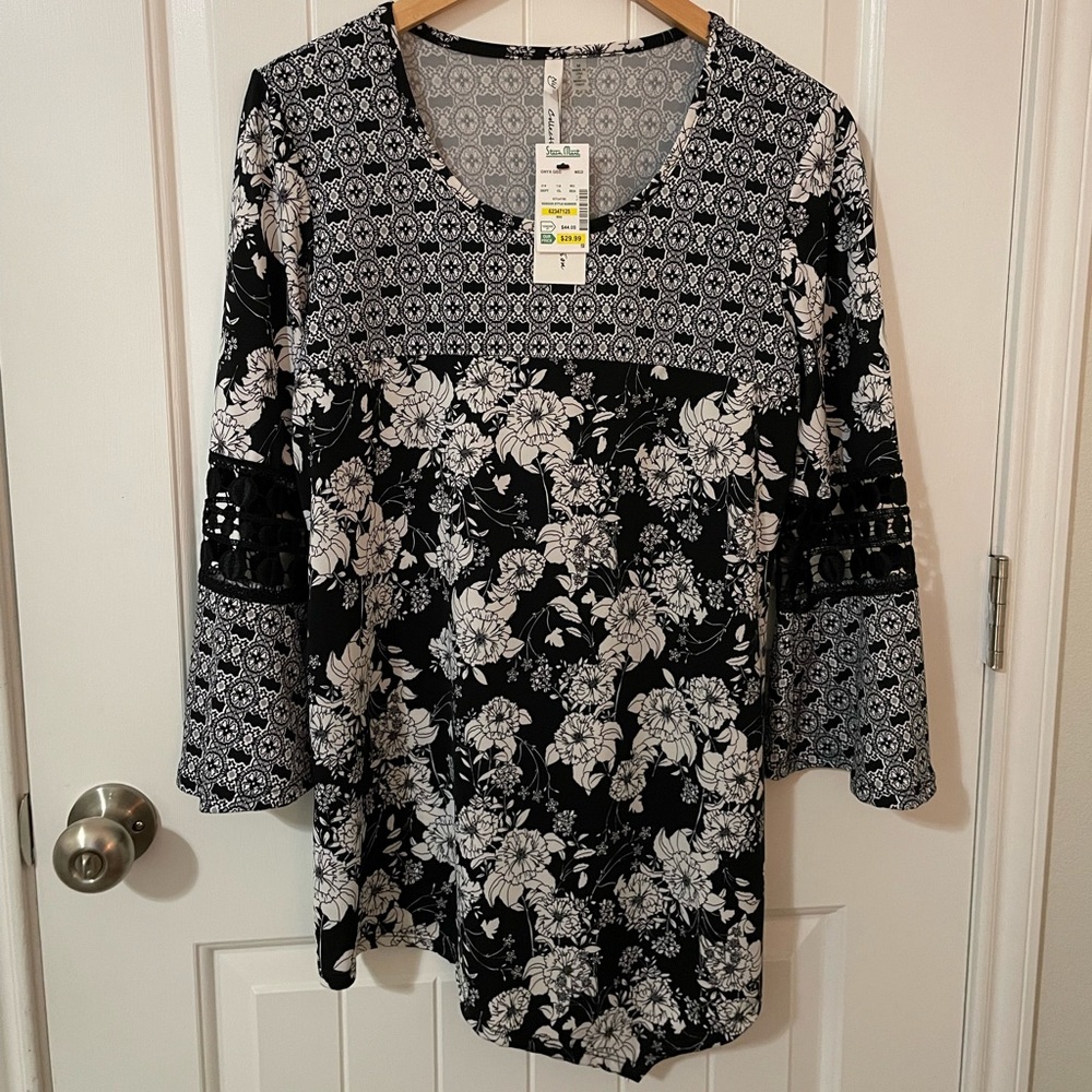 NWT NY Collection Top